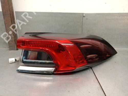 right-taillight-toyota-corolla-saloon-_e21_-2019-32454711 main image