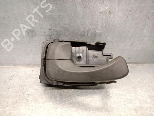 Used Front left interior door handle DAEWOO NUBIRA Saloon (J100) 1.6 16V (106 hp) 23129808