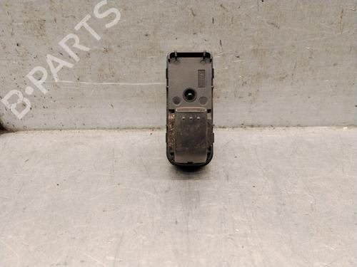 Used Right rear window switch Right rear window switch MAZDA 5 (CR) 2.0 CD (CR19) (143 hp) 40260961 40260961