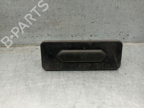 Used Tailgate handle RENAULT MEGANE IV Hatchback (B9A/M/N_) 1.5 dCi 90 (B9A1) (90 hp) 20857809