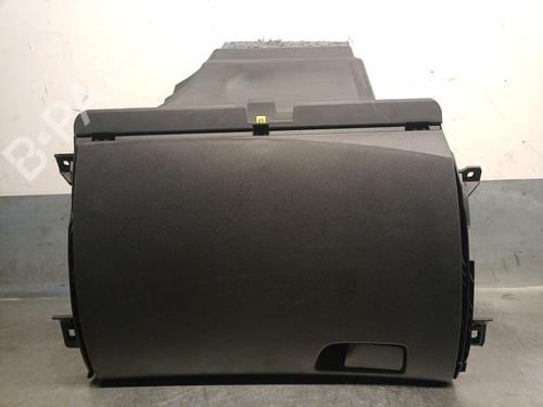 Handskerum RENAULT MEGANE IV Hatchback (B9A/M/N_) 1.3 TCe 140 (B9NB) (140 hp) 21578253