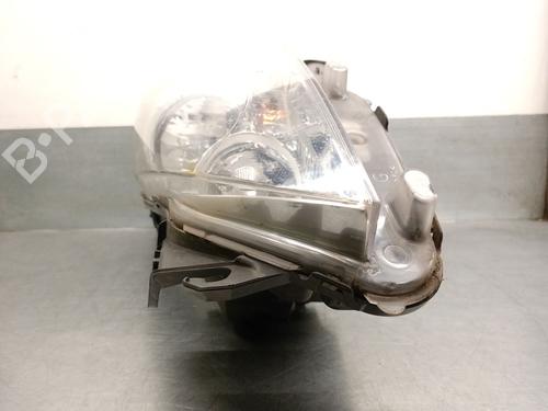 Left headlight PEUGEOT 5008 (0U_, 0E_) 2.0 HDi 150 / BlueHDi 150 | BP29835020C28