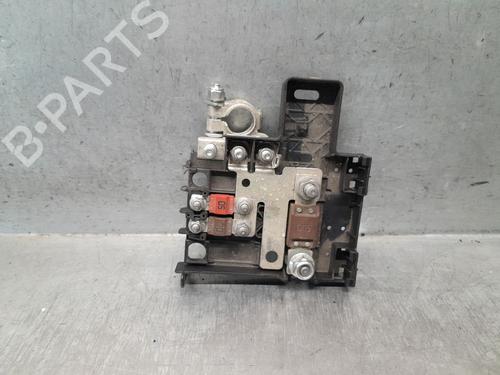 Used Fuse box Fuse box 36779387 36779387