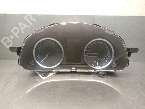 Used Instrument cluster Instrument cluster TOYOTA AURIS (_E18_) 1.3 Dual-VVTi (NRE180_, NRE180R) (99 hp) 32313521 32313521