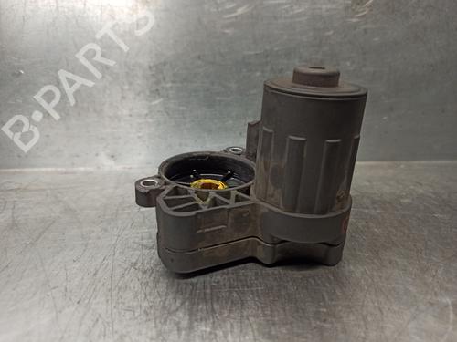 Used Right rear brake caliper SKODA SUPERB III Estate (3V5) 2.0 TDI (150 hp) 11618852