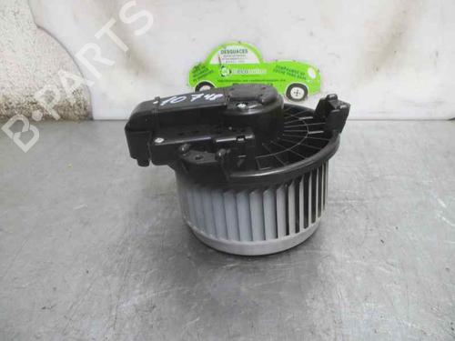 Used Heater blower motor Heater blower motor TOYOTA YARIS (_P13_) 1.5 Hybrid (NHP130_, NHP130) (101 hp) 5822962 5822962