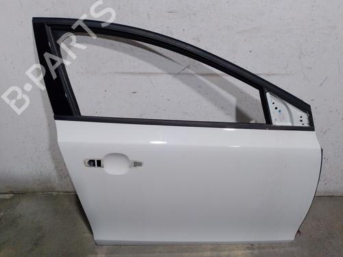 Used Right front door VOLVO V40 Hatchback (525) D2 (120 hp) 24605524