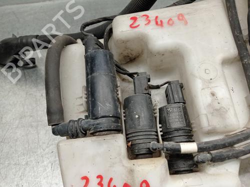 Windscreen washer tank BMW 5 Touring (E61) 525 i | BP30145223C113