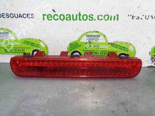 Used Third brake light KIA SPORTAGE III (SL) 1.7 CRDi (116 hp) 5230094