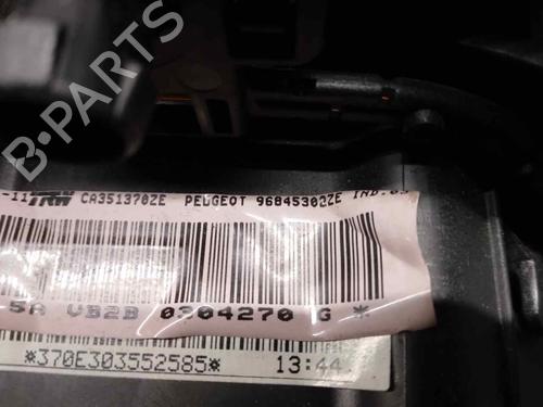 Driver airbag PEUGEOT 5008 (0U_, 0E_) 2.0 HDi 150 / BlueHDi 150 | BP18024555C9 