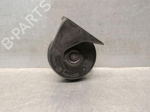 horn-fiat-500l-351_-352_-2012-31940049 main image