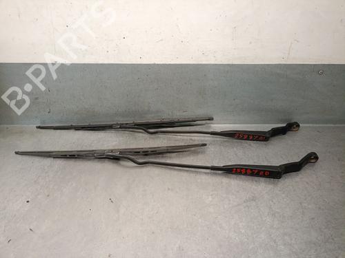Used Front windshield wiper arm Front windshield wiper arm 37178537 37178537