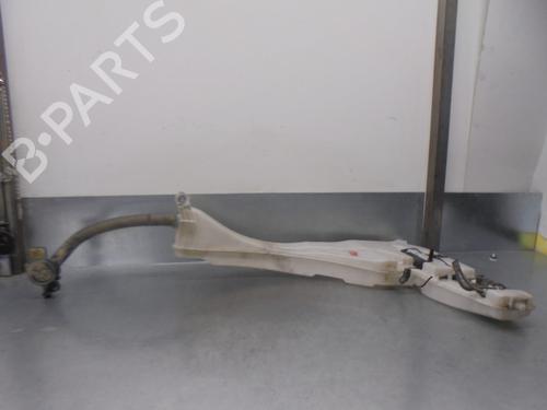 Used Windscreen washer tank BMW X3 (F25) xDrive 20 d (184 hp) 15843392