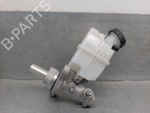 Used Brake master cylinder NISSAN JUKE (F16_) 1.6 Hybrid (143 hp) 26657906