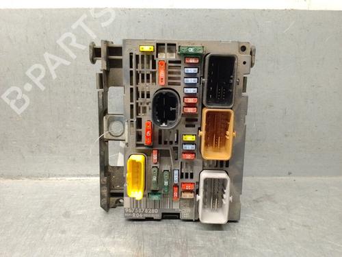 Used Fuse box Fuse box CITROËN BERLINGO MULTISPACE (B9) 1.6 HDi 115 (114 hp) 33289553 33289553