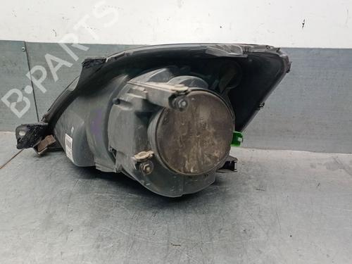 Right headlight FORD FIESTA V (JH_, JD_) 1.3 | BP30627555C29