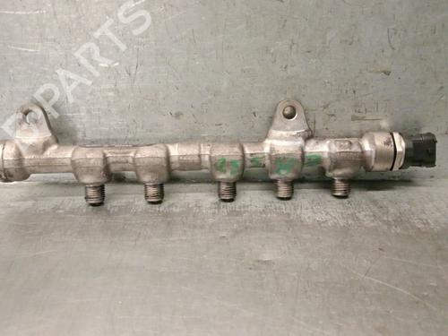 Used Injection rail Injection rail 36109812 36109812