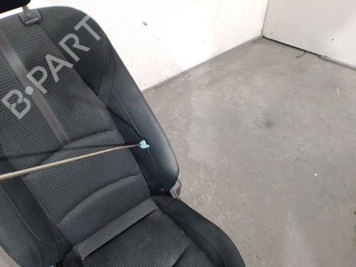 Right front seat MAZDA 3 (BL) 2.2 MZR CD (BL10) | BP29946707C16