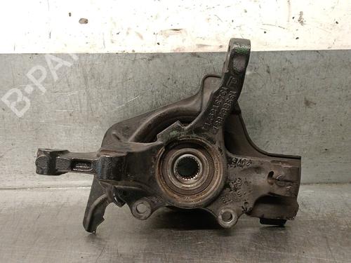 Used Right front steering knuckle Right front steering knuckle OPEL CORSA E Hatchback Van (X15) 1.3 CDTI (08) (75 hp) 33832250 33832250