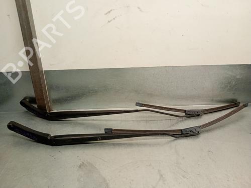 Used Front windshield wiper arm LANCIA VOYAGER MPV (404_) 2.8 CRD (RT, 53) (163 hp) 28144070
