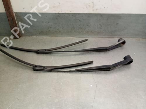 Used Front windshield wiper arm FORD B-MAX (JK) 1.6 TDCi (95 hp) 28794959