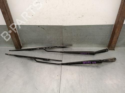 Used Front windshield wiper arm Front windshield wiper arm 38273781 38273781