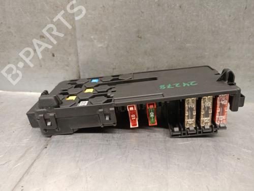 Used Fuse box Fuse box 39652745 39652745