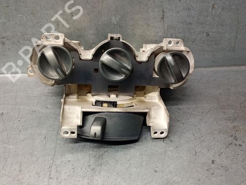 AC-Styringsenhed/Manøvreenhed HONDA JAZZ II (GD_, GE3, GE2) 1.2 i-DSI (GD5, GE2) (78 hp) 30696944