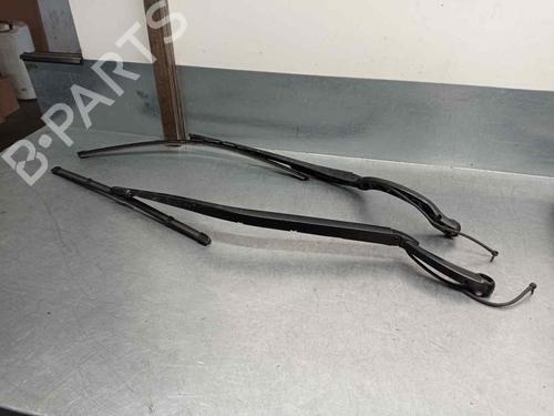 Used Front windshield wiper arm JAGUAR XF I (X250) 2.2 D (200 hp) 11360123
