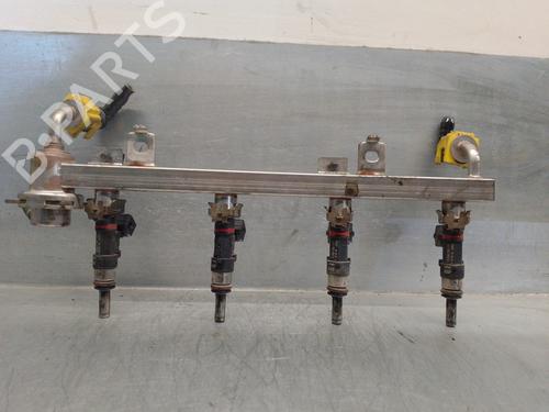 Used Injection rail Injection rail 12118010 12118010