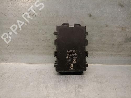 Used Electronic module TOYOTA YARIS (_P13_) 1.5 Hybrid (NHP130_) (101 hp) 25238804