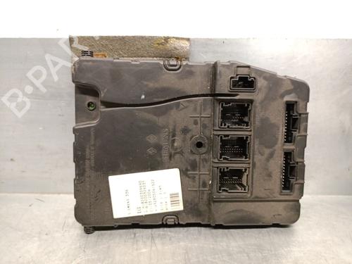 Used Fuse box RENAULT MEGANE II Estate (KM0/1_) 1.5 dCi (KM02, KM13) (101 hp) 23426868