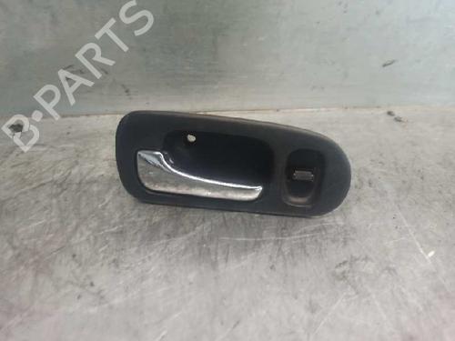 Used Rear left interior door handle HONDA CIVIC VI Fastback (MA, MB) 2.0 i TD (MB7) (86 hp) 8002300