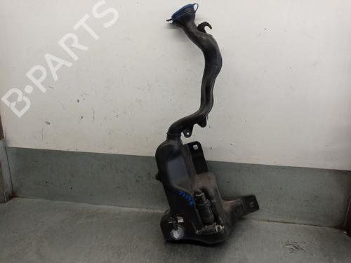Used Windscreen washer tank MERCEDES-BENZ B-CLASS Sports Tourer (W246, W242) B 180 CDI / d (246.212) (109 hp) 28541523
