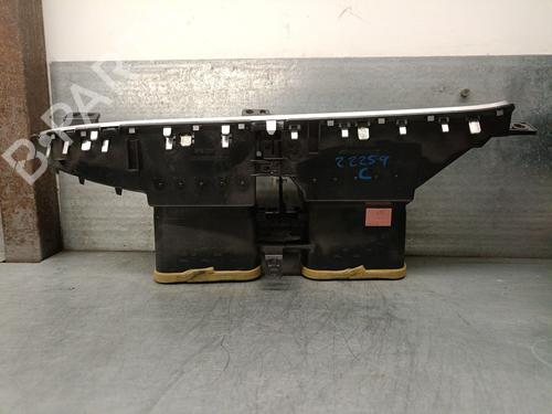 Air vent TOYOTA YARIS (_P13_) 1.5 Hybrid (NHP130_) | BP25238878I21 