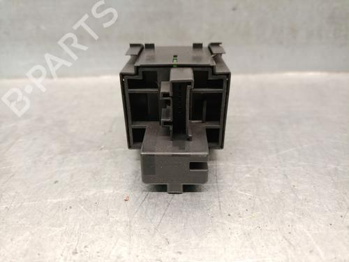Headlight switch RENAULT MEGANE III Grandtour (KZ0/1) 1.5 dCi (KZ09, KZ0D, KZ1G, KZ29, KZ14, KZ1W, KZ10, KZ1F,... | BP31969223I24