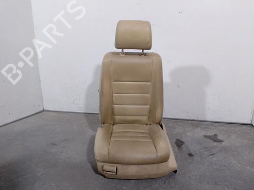Sedile anteriore sinistro VW TOUAREG (7LA, 7L6, 7L7) 2.5 R5 TDI (174 hp) 32313531