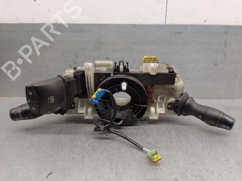 Used Headlight switch RENAULT MEGANE III Hatchback (BZ0/1_, B3_) 1.5 dCi (BZ0C) (90 hp) 31015985