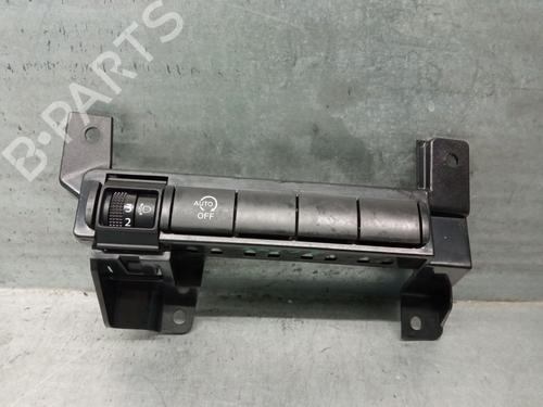 Used Switch NISSAN JUKE (F16_) 1.0 (114 hp) 25236224