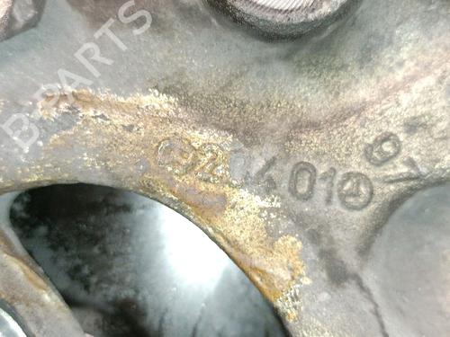 Left front steering knuckle MERCEDES-BENZ C-CLASS (W204) C 220 CDI (204.008) | BP28726072M25