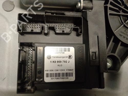 Front right window mechanism VW TOURAN (1T1, 1T2) 2.0 TDI | BP31611730C23 