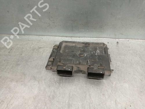 Used Engine control unit (ECU) PEUGEOT 306 (7B, N3, N5) 1.9 D (69 hp) 8213265