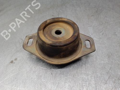 Used Engine mount CITROËN XSARA (N1) 1.9 TD (90 hp) 15648935