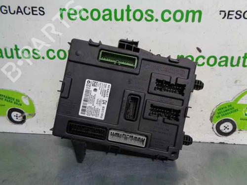 Used Fuse box RENAULT MEGANE IV Hatchback (B9A/M/N_) [2015-2025]  5630189