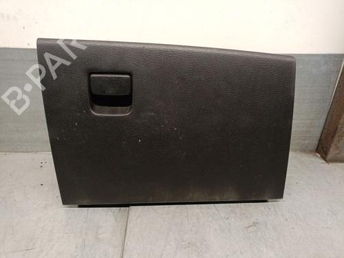 Used Glove box MAZDA 2 (DY) 1.4 CD (68 hp) 20713201