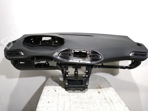 Dashboard PEUGEOT 308 SW II (LC_, LJ_, LR_, LX_, L4_) 1.6 HDi / BlueHDi 115 (LCBHXM, LCBHXT) 16108046ZD | 16108046ZD