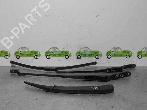 Used Front windshield wiper arm PEUGEOT 308 I (4A_, 4C_) 1.6 16V (120 hp) 3470525
