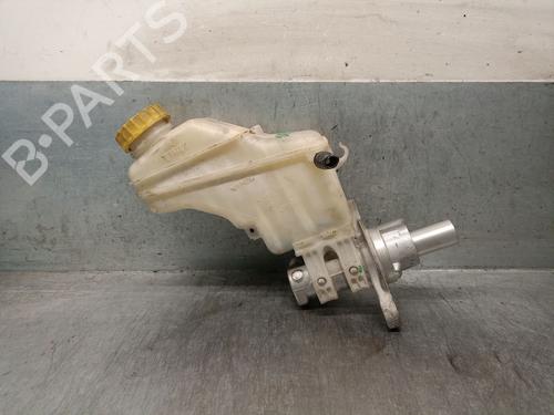 Used Brake master cylinder FIAT GRANDE PUNTO (199_) 1.3 D Multijet (199.AXD11, 199.AXD1A, 199.AXD1B,... (90 hp) 23219686