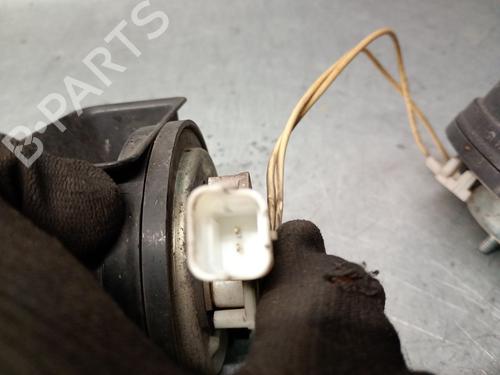 Horn PEUGEOT 5008 II (MC_, MJ_, MR_, M4_) 1.5 BlueHDi 130 (MCYHZJ, MCYHZR, MCYHZX) | BP26494999E13