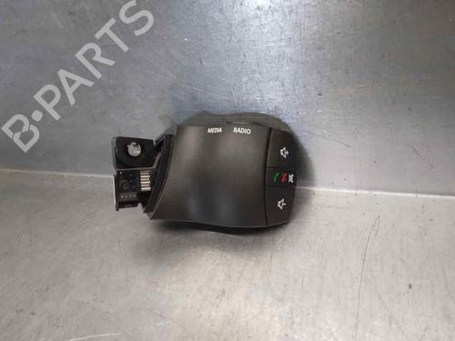 Used Steering wheel controls RENAULT FLUENCE (L3_) 1.5 dCi (L30D, L30L, L306, L33F, L33L, L33M, L33V, L33W) (110 hp) 10529007